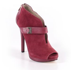 Michael Kors Modern Sho: Guiliana Peep Toe Heel